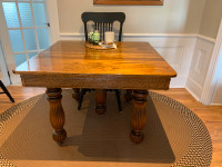 Dinning table antique
