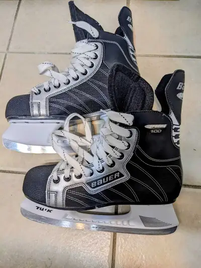 BAUER SKATE SIZE US 7, View more