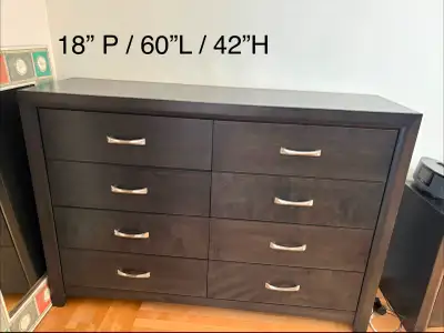 Set de chambre Queen - bois massif, View more