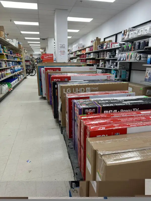 LIQUIDATION DE TELEVISION - PRIX IMBATTABLES in TVs in Trois-Rivières - Image 5