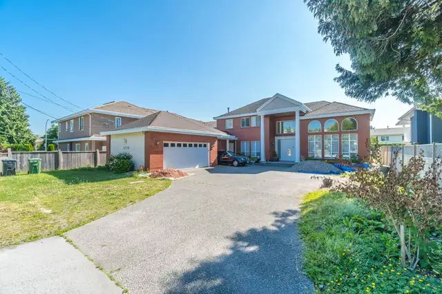 SPACIOUS FURNISHED ROOM