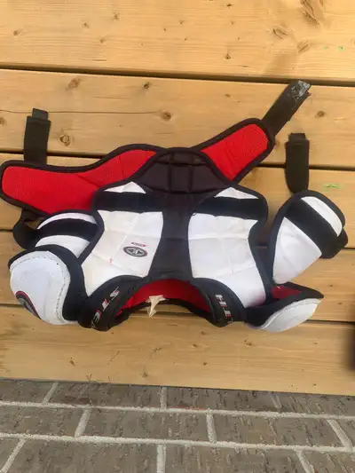 Lot d'équipement de hockey Junior / Kid's Hockey Gear Lot, View more