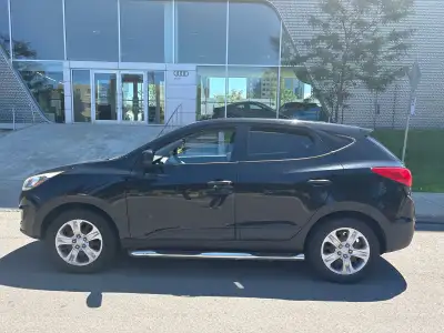 Hi im selling my 2014 hyundai Tucson, 96kilometers, very good condition , never accident for more in...