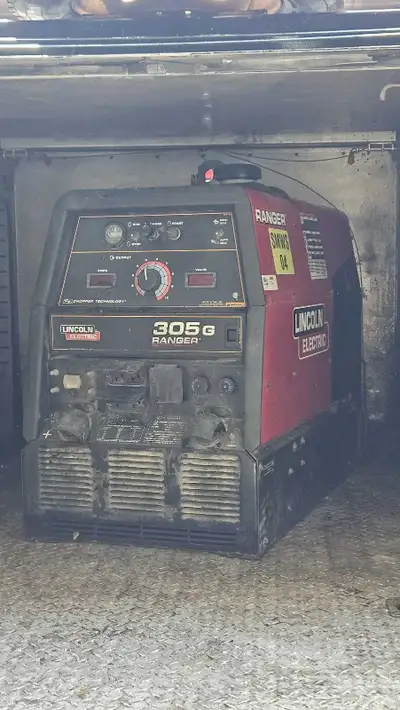 305g lincoln welder and leads, View more