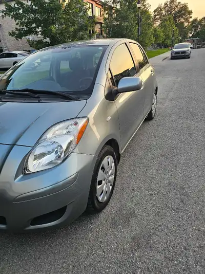 Auto acheter a une personne âgée Mécanique a1 Aucune rouille Seulement 31 000 km au compteur Très bi...