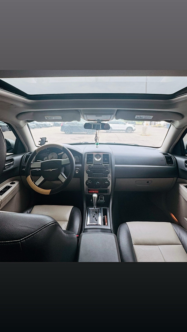 CHRYSLER 300 TOURING (trade, Safetied) in Cars & Trucks in Mississauga / Peel Region - Image 3