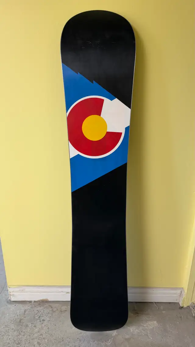 Never Summer Heritage Carbonium Snowboard 160cm in Snowboard in Kamloops - Image 4