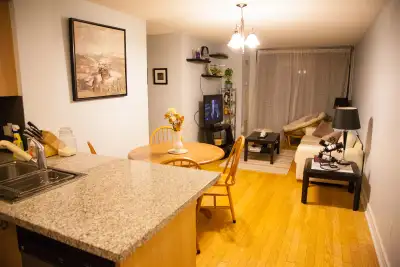 2BR 2BA | Yonge & Sheppard | Avail Sept 1 | 850sqft Corner Unit | New Flooring & Appliances | Utilit...