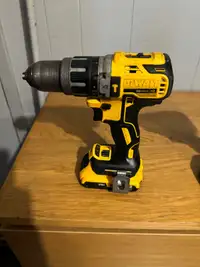 Dewalt Brushless Hammer Drill and Impact Drill