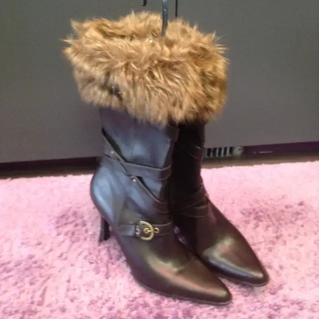DRESSY BOOTS in Women's - Shoes in Grande Prairie - Image 5
