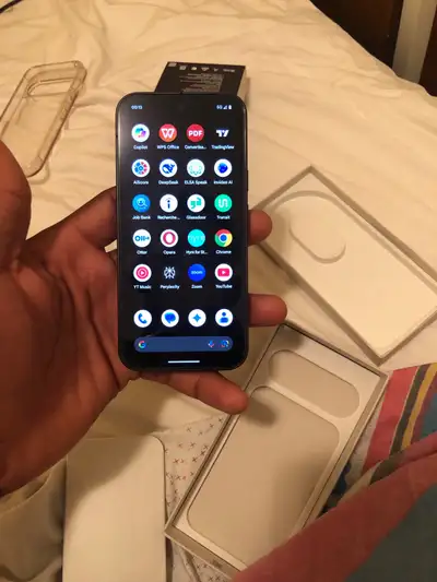 Téléphone en bonne état ,usage de 2 mois .