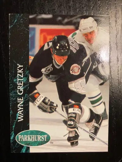 I am selling a mint 1992-93 Parkhurst Series 1 hockey card set for $15. The 240-card set includes st...