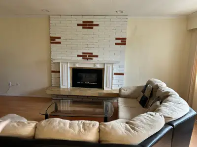 Second-floor 3 bedrooms two washrooms for rent in a house at No.3 Rd cross Blundell Rd in the presti...