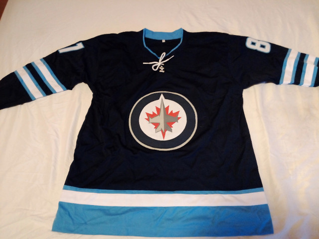 Autographed Kyle Connor Winnipeg Jets Jersey with COA in Arts & Collectibles in Sudbury - Image 2