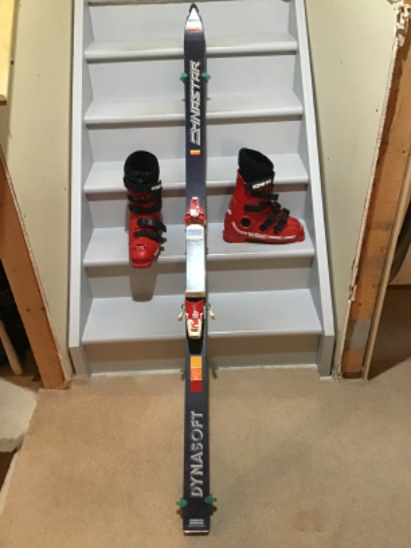 Skis, boots and poles in Ski in St. Catharines