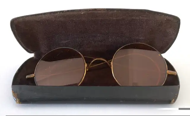 Antiquité 1920 Collection Lunettes teintées WILLSON USA in Arts & Collectibles in Lévis - Image 6