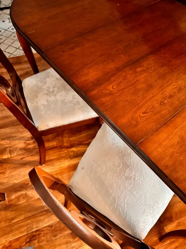 Gibbard Dining Set in Dining Tables & Sets in Bedford - Image 5