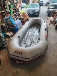 Intex Mariner 4 dighy with accessories, see description.