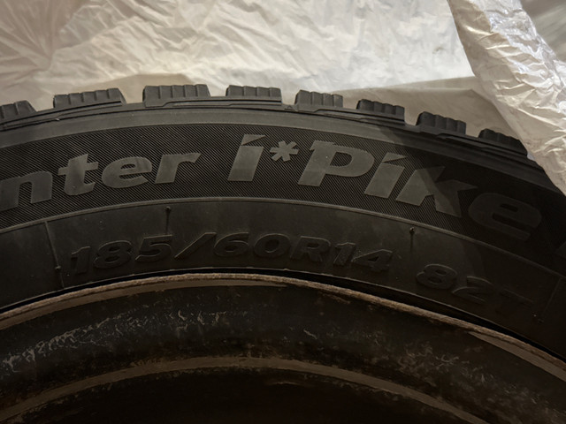 Set de 4 Pneu hiver 185/60r14  avec rim flexible sur le prix dans Pneus et jantes  à Laval/Rive Nord