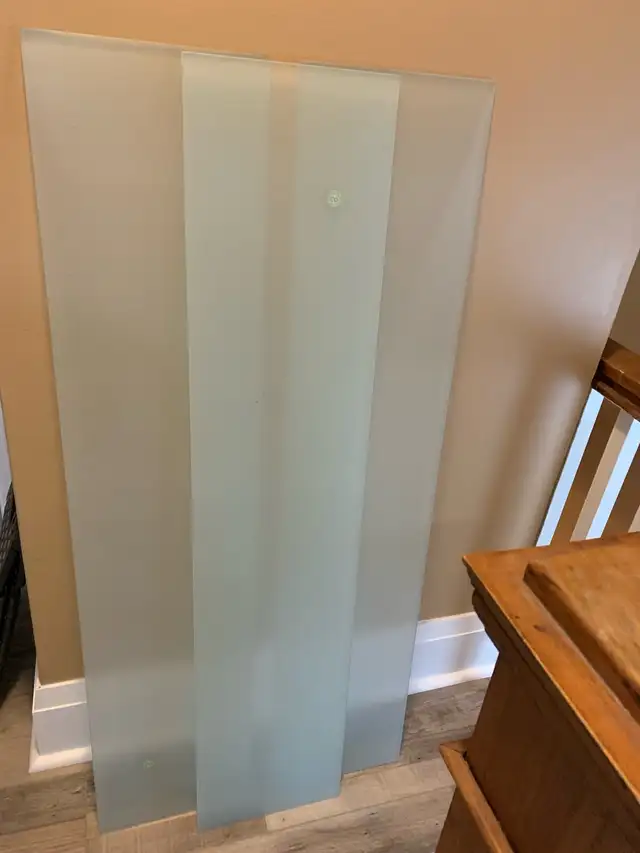 3 IKEA glass shelves in Bookcases & Shelving Units in Oshawa / Durham Region - Image 5