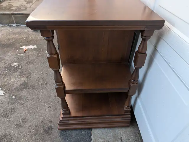 Vilas Sideboard Credenza Buffet Cabinet in Hutches & Display Cabinets in Oakville / Halton Region - Image 9