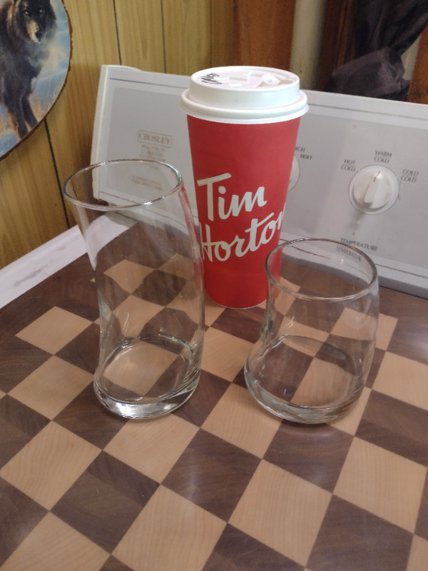 New Hi-ball, Lo-ball Glasses in Kitchen & Dining Wares in Kamloops