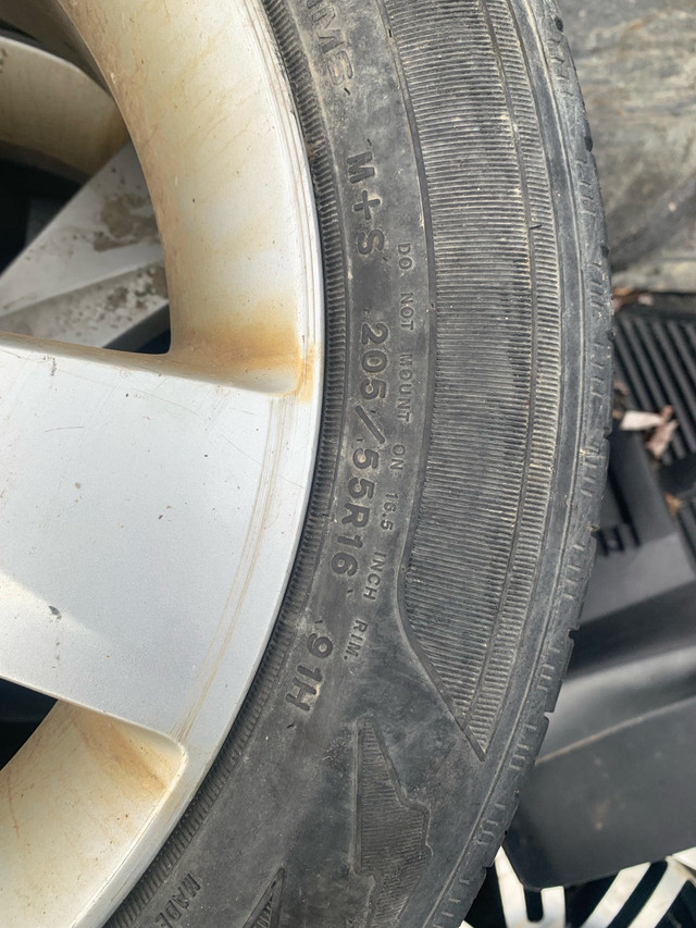 Hyundia Elantra rims and tires  in Tires & Rims in Sudbury - Image 3