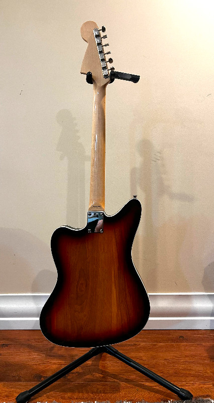 2012 Fender Jaguar Thinline FSR in Guitars in Calgary - Image 2