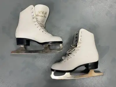 Women’s Skates, View more