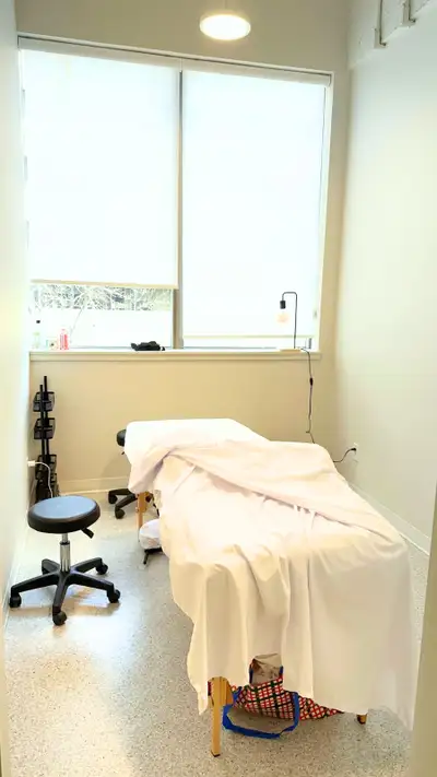 This is a commercial space and not intended for residential use. Join a collaborative holistic team....