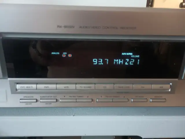 JVC Receiver in General Electronics in Medicine Hat - Image 4