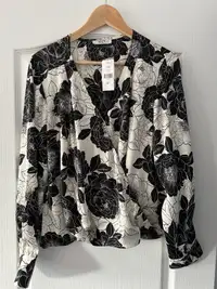 Suzy Shier new with tags $42 plus tax size large top