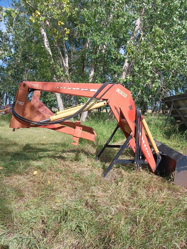 790 LEON Frontend loader Farming Equipment Brandon Kijiji