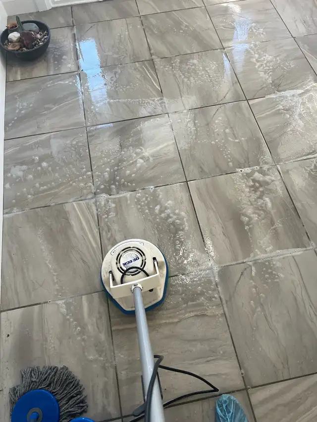 Commercial Restaurants Kitchen Floor Tile and Grout Cleaned $200 in Floors & Walls in Mississauga / Peel Region - Image 2