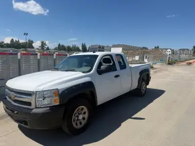 Chevrolet Silverado 1500 5.3 engine Automatic transmission Construction version Rear wheel drive Act...