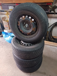 235-65-16 Toyo summer tires on rims dodge grand caravan