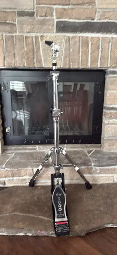 dw5000 two leg hi hat stand MINT, View more