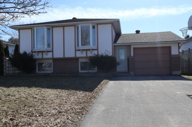 For Rent: 4 Bedroom house in Kincardine in Long Term Rentals in Owen Sound