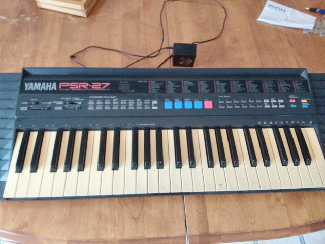 Yamaha Keyboard for sale in General Electronics in Ottawa - Image 2