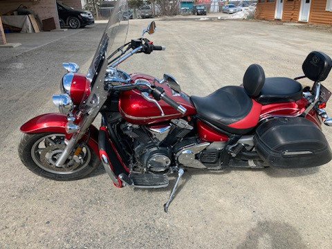 2009 Yamaha V-Star 1300 motorcycle in excellent condition in Street, Cruisers & Choppers in Whitehorse - Image 2