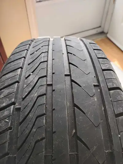 Four all season M+S tires 245/60/18
