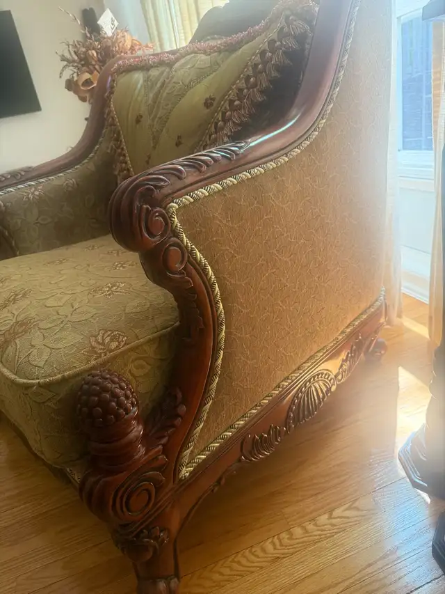 Ornate Victorian-Style Sofa Set (Couch + Oversized Chair) — $500 in Couches & Futons in Markham / York Region - Image 5