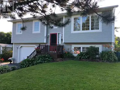 Beautiful detached fully furnished residential home in quiet, family-friendly suburb in Central PEI...