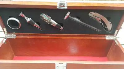 Wine box with accessories, View more