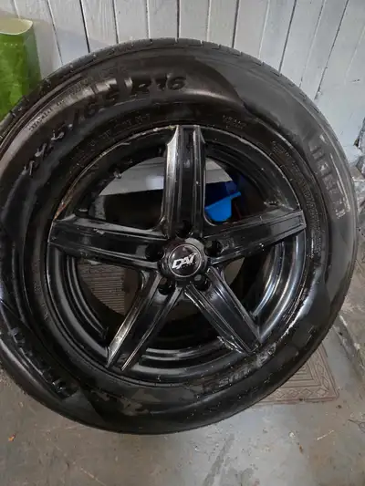 Mag. Qui vas sur outlander mitsubishi 2013 4 mag. SEULEMENT MAG JE GARDE LES PNEUS POUR METTRE MAG C...