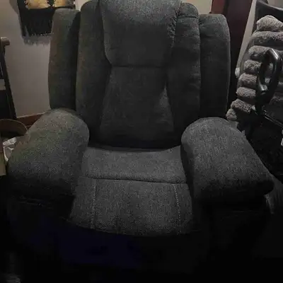 Purchased from marketplace two weeks ago for $650. People who had it bought it in May 2025 from Tepp...