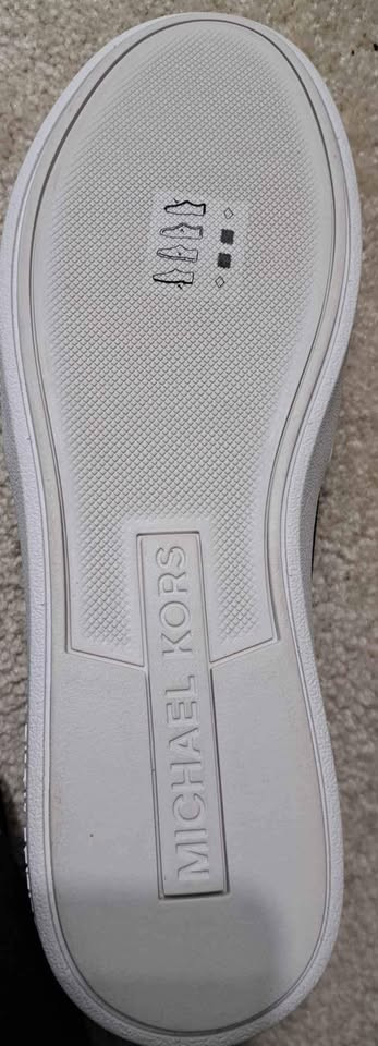 Michael Kors FT21L shoe 8.5 unisex male felmale in Women's - Shoes in City of Toronto - Image 2