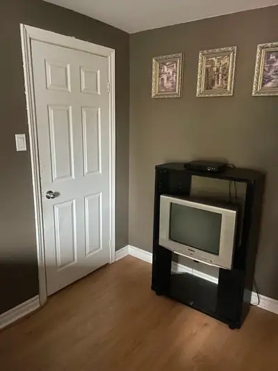 Looking for a female to rent this big room in a beautiful home,. Near all the convenience like super...
