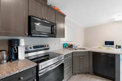 MOTIVATED SELLER!!! QUICK POSSESSION!! #10-235 Aylmer Road -Chase $310,000 | 3 Bedroom | 1.5 Bathroo...