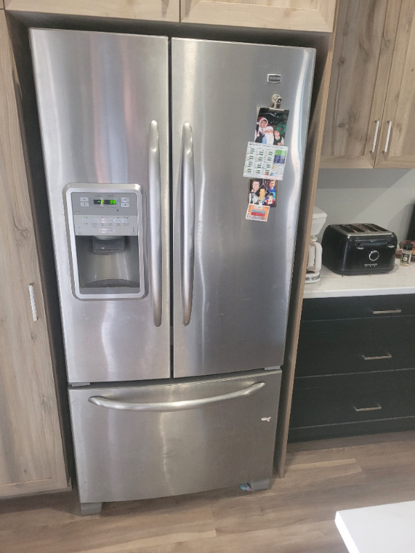 Appliances for sale in Refrigerators in Renfrew - Image 3